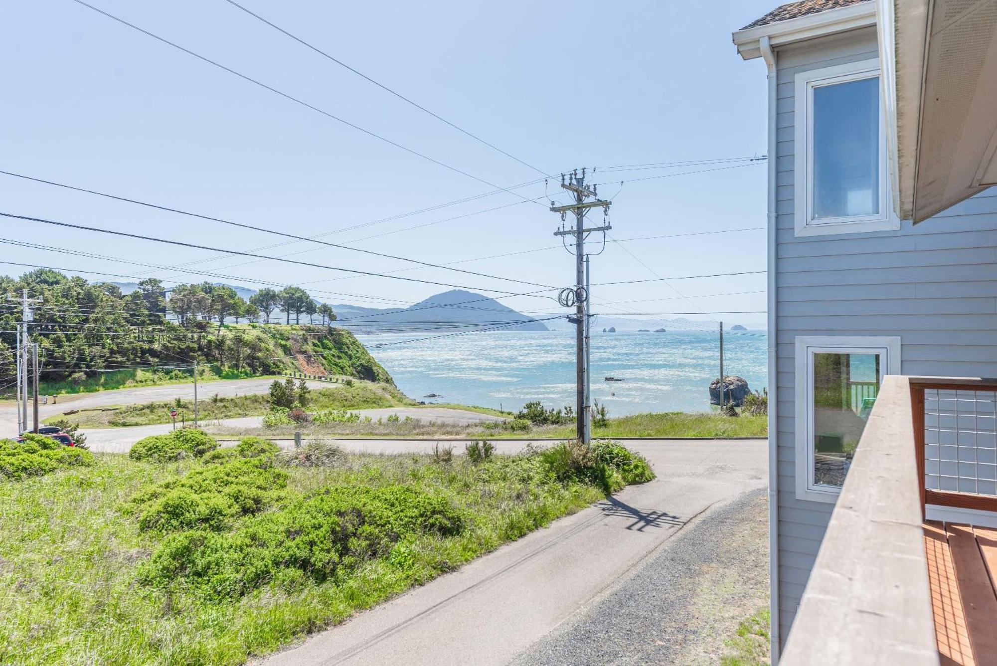 #Stayinmydistrict Oceanview Studio Loft Port Orford Ngoại thất bức ảnh